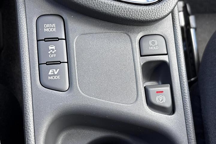 Sort Toyota Yaris Cross fra 2026