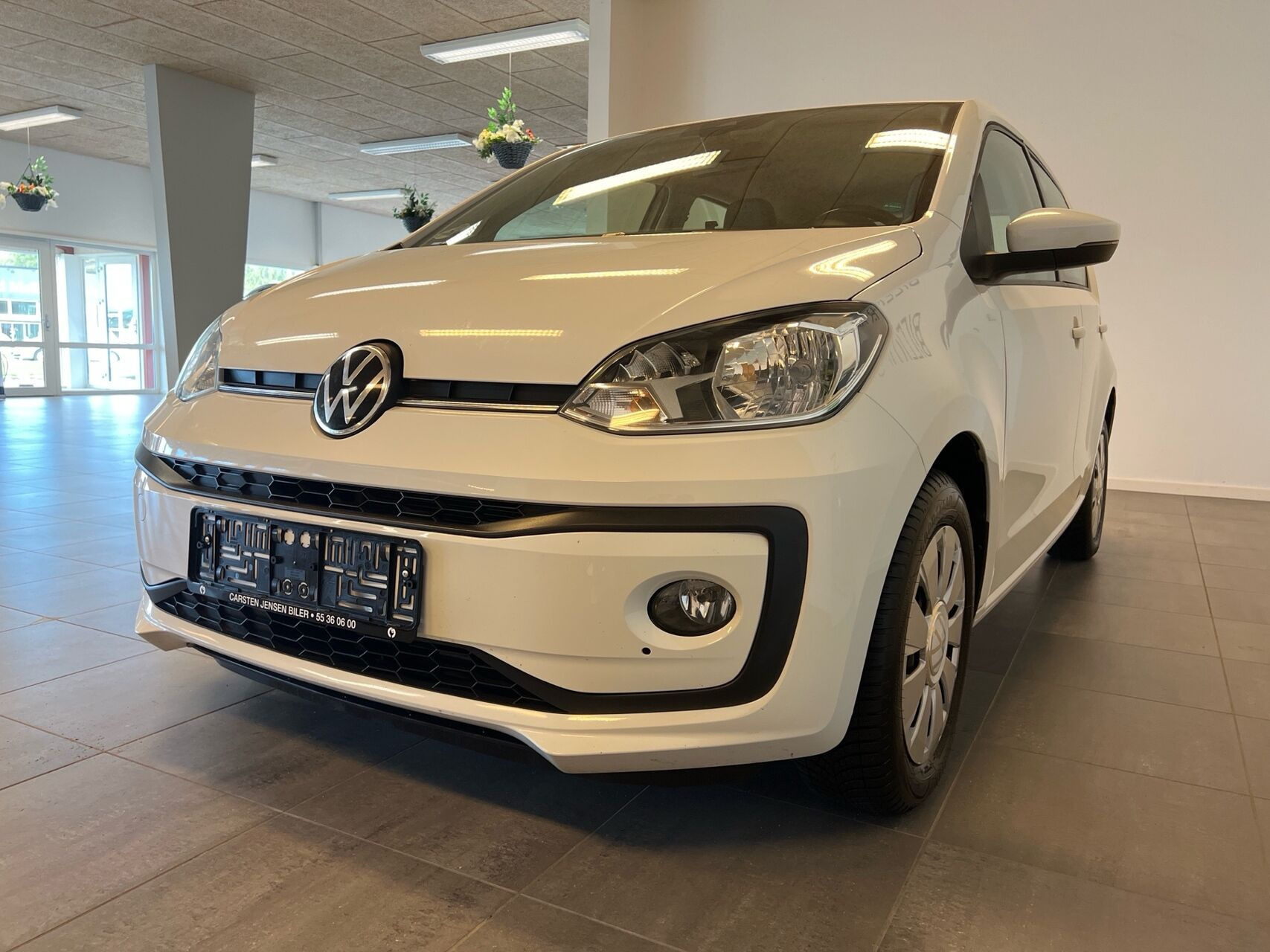 Hvid VW UP! fra 2020