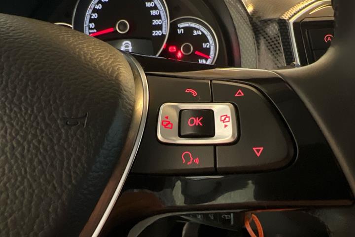 Hvid VW UP! fra 2020