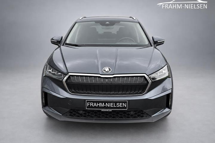 Grå Skoda Enyaq fra 2022