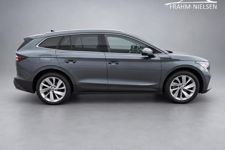 Grå Skoda Enyaq fra 2022