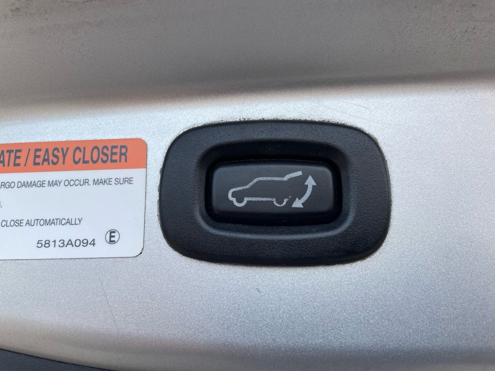 Sølv Mitsubishi Outlander fra 2019