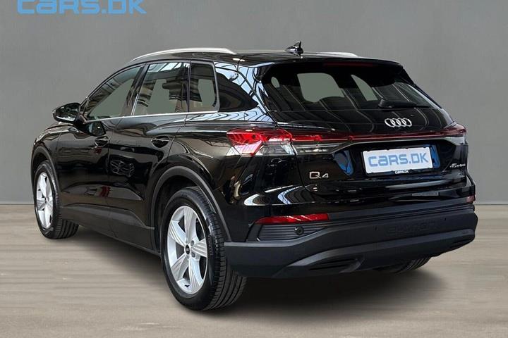 Sort Audi Q4 fra 2024