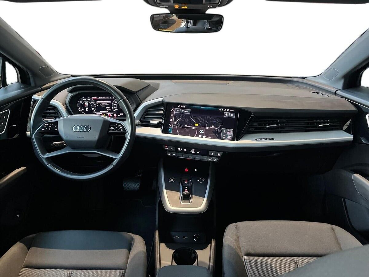 Sort Audi Q4 fra 2024