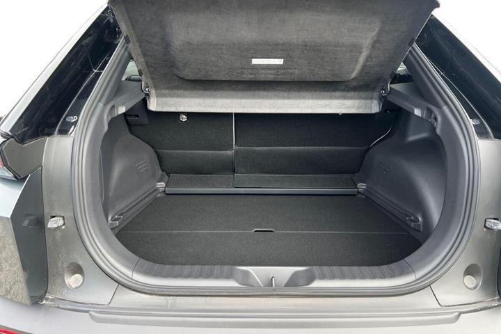 undefined Toyota C-HR+ fra 2025
