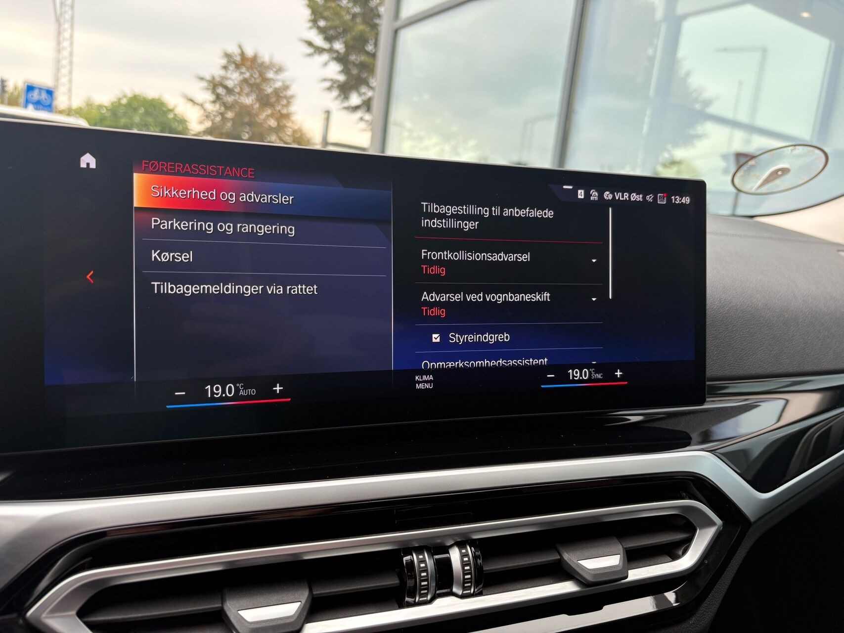 Grå BMW i4 fra 2023