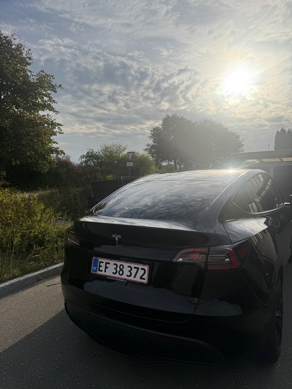 undefined Tesla Model Y fra 2023