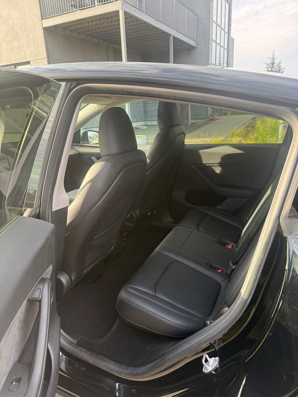 undefined Tesla Model Y fra 2023