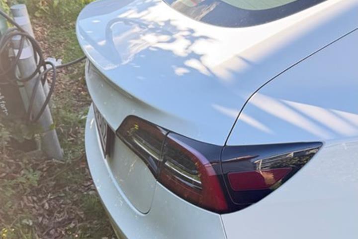 undefined Tesla Model 3 fra 2022