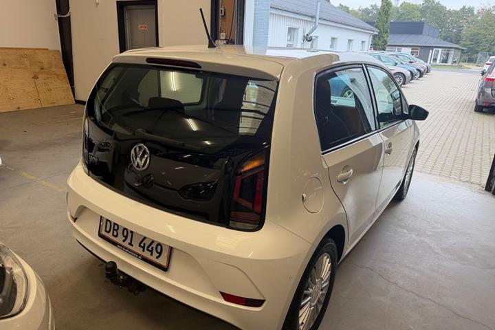 Hvid VW UP! fra 2018