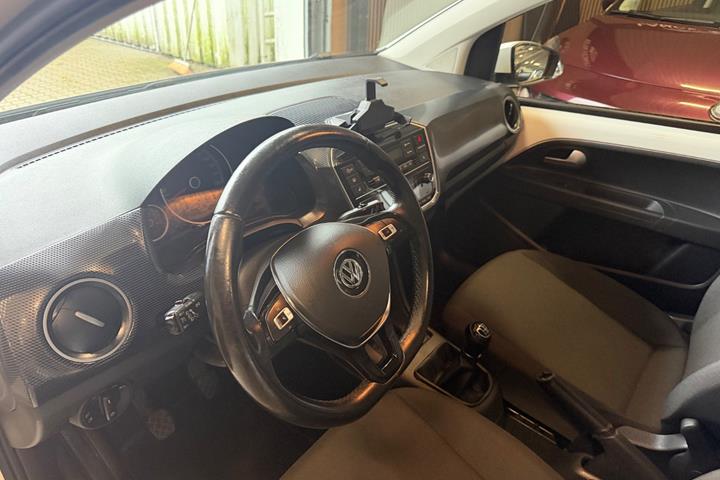 Hvid VW UP! fra 2018