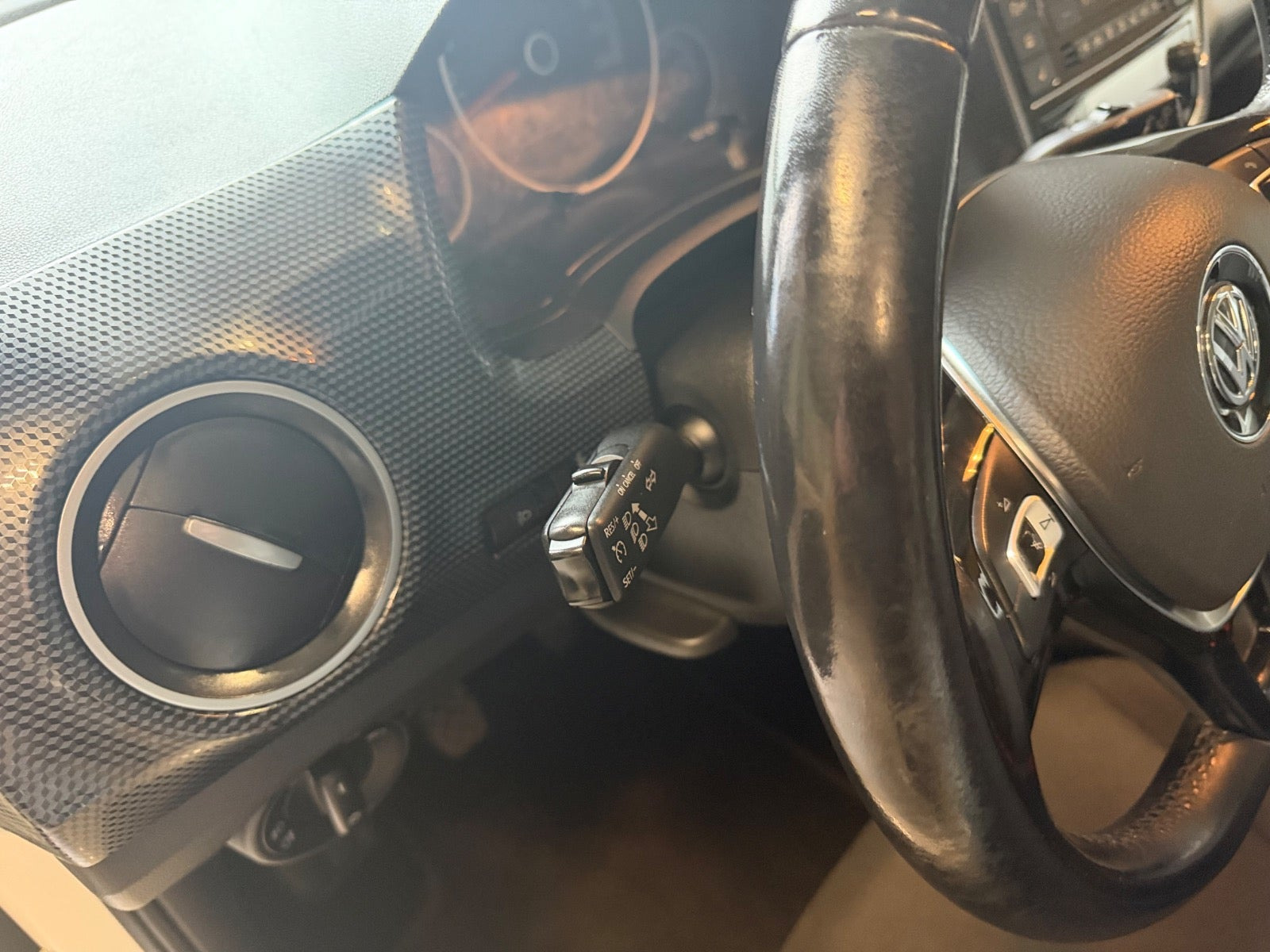 Hvid VW UP! fra 2018