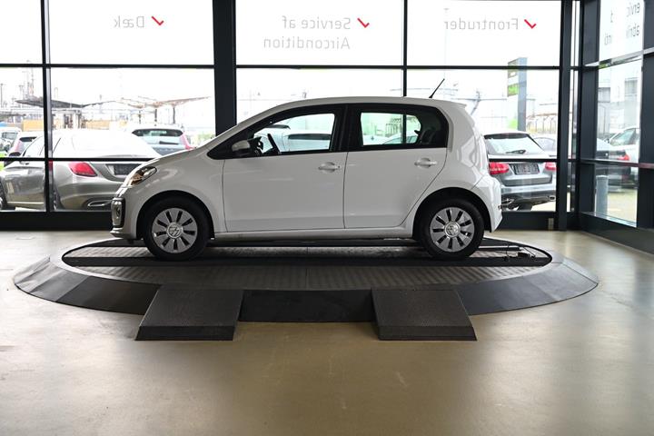 Hvid VW UP! fra 2020