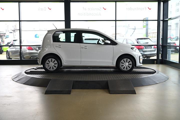 Hvid VW UP! fra 2020