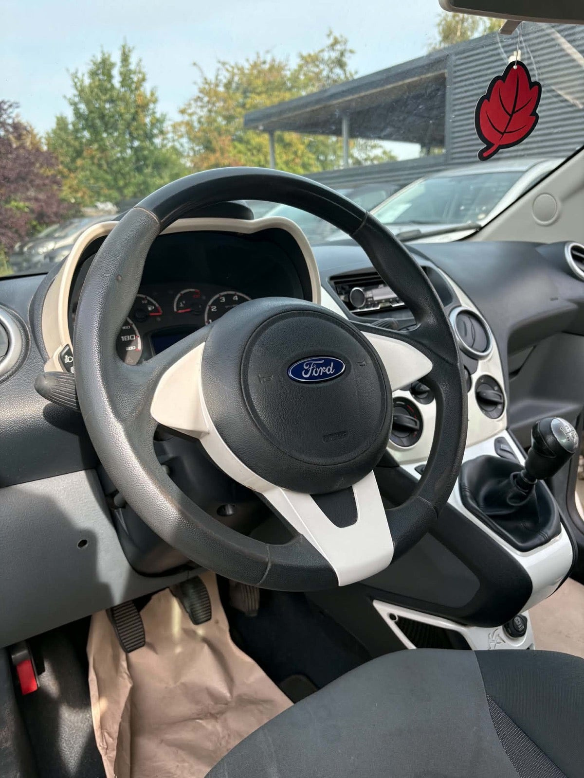 Sort Ford Ka fra 2013