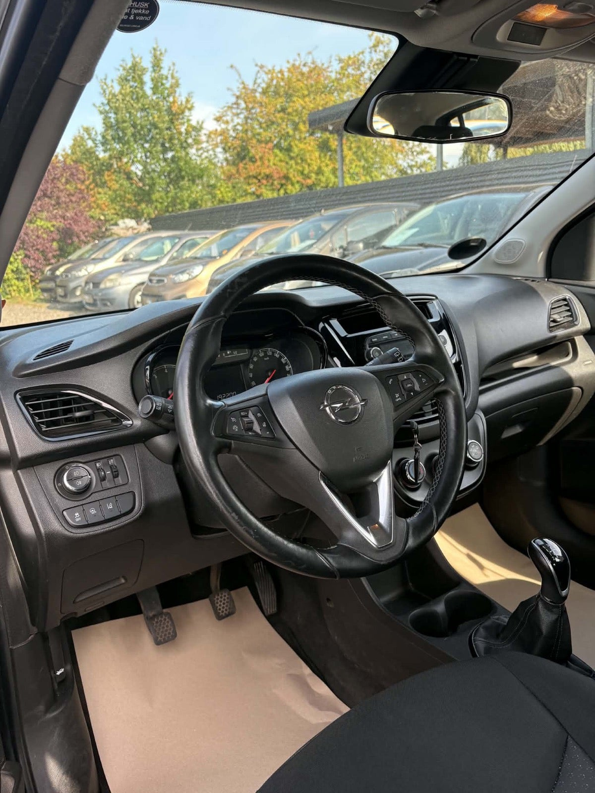 Sort Opel Karl fra 2015