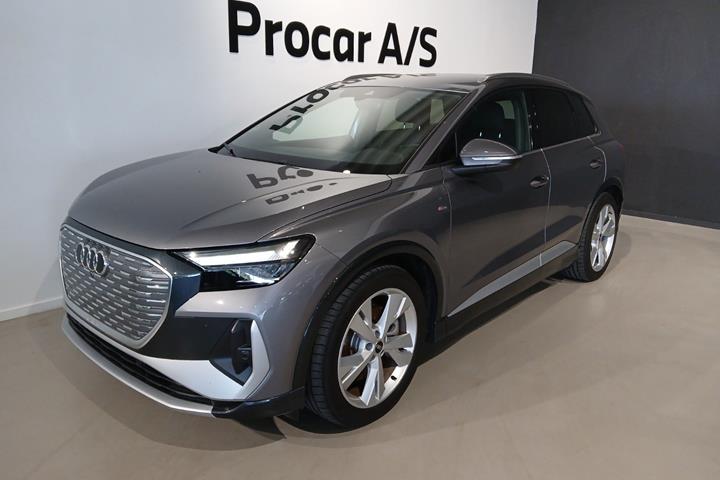 Grå Audi Q4 e-tron fra 2024