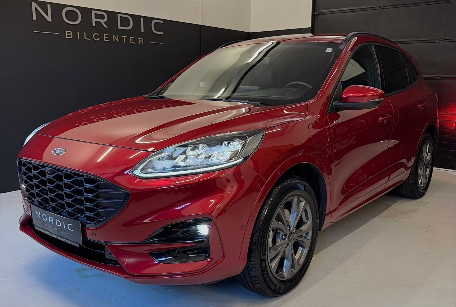 Ford Kuga 2,5 PHEV ST-Line X CVT