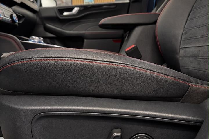 undefined Ford Kuga fra 2022