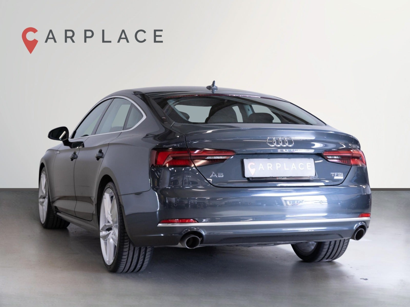 Grå Audi A5 fra 2018