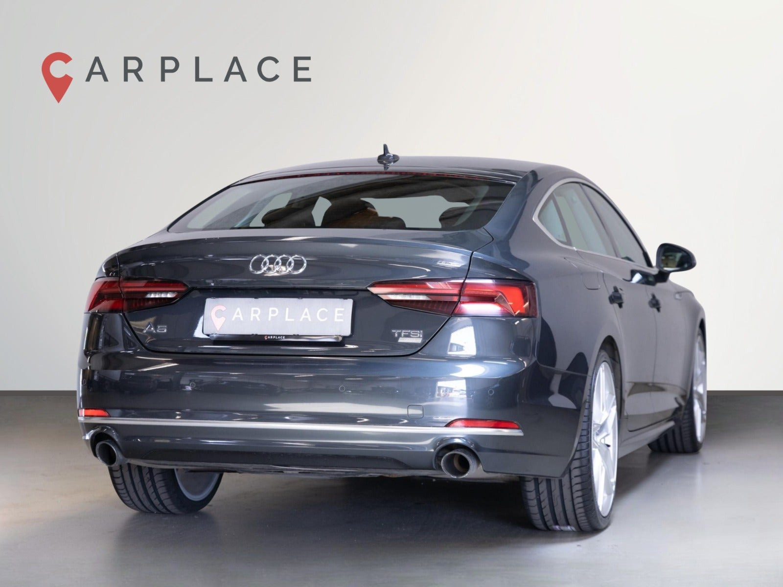 Grå Audi A5 fra 2018