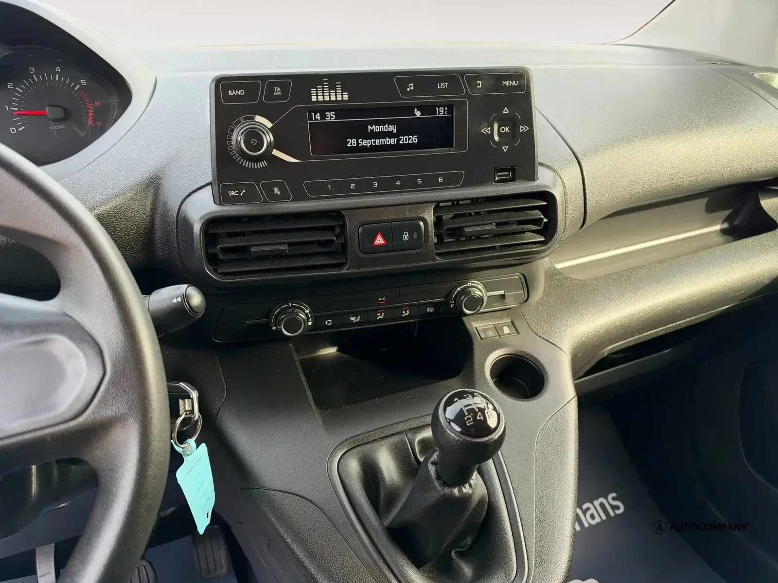 undefined Peugeot Partner fra 2021
