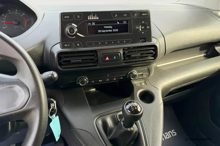undefined Peugeot Partner fra 2021
