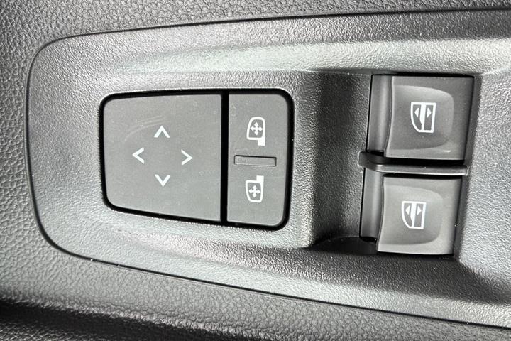 Hvid Renault Master V T35 fra 2025