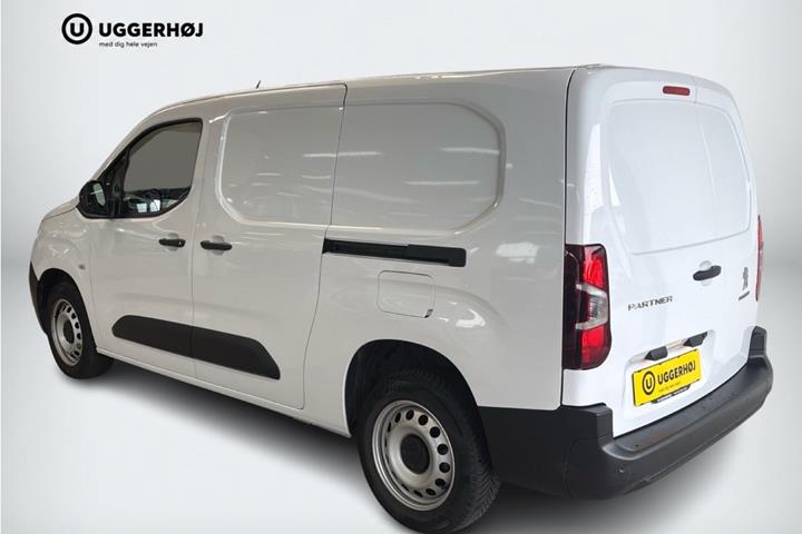 Hvid Peugeot Partner fra 2024