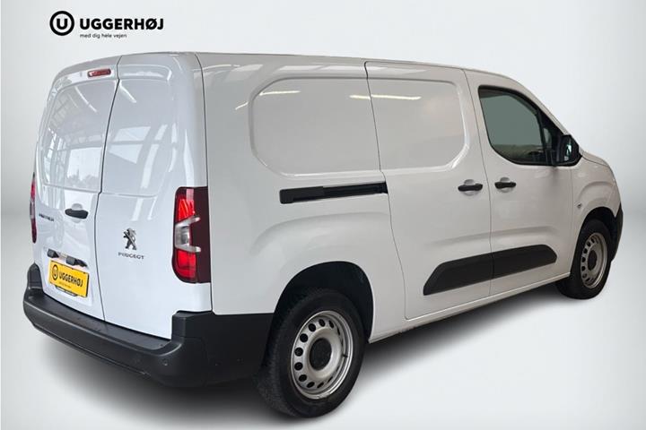 Hvid Peugeot Partner fra 2024