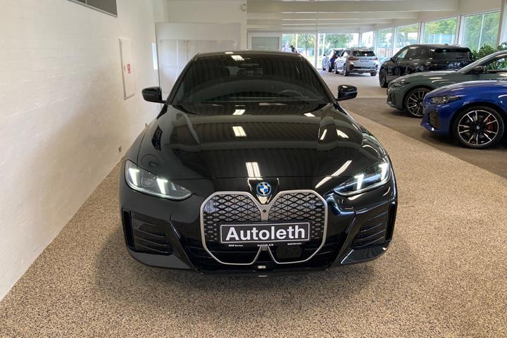 Sort BMW i4 fra 2025