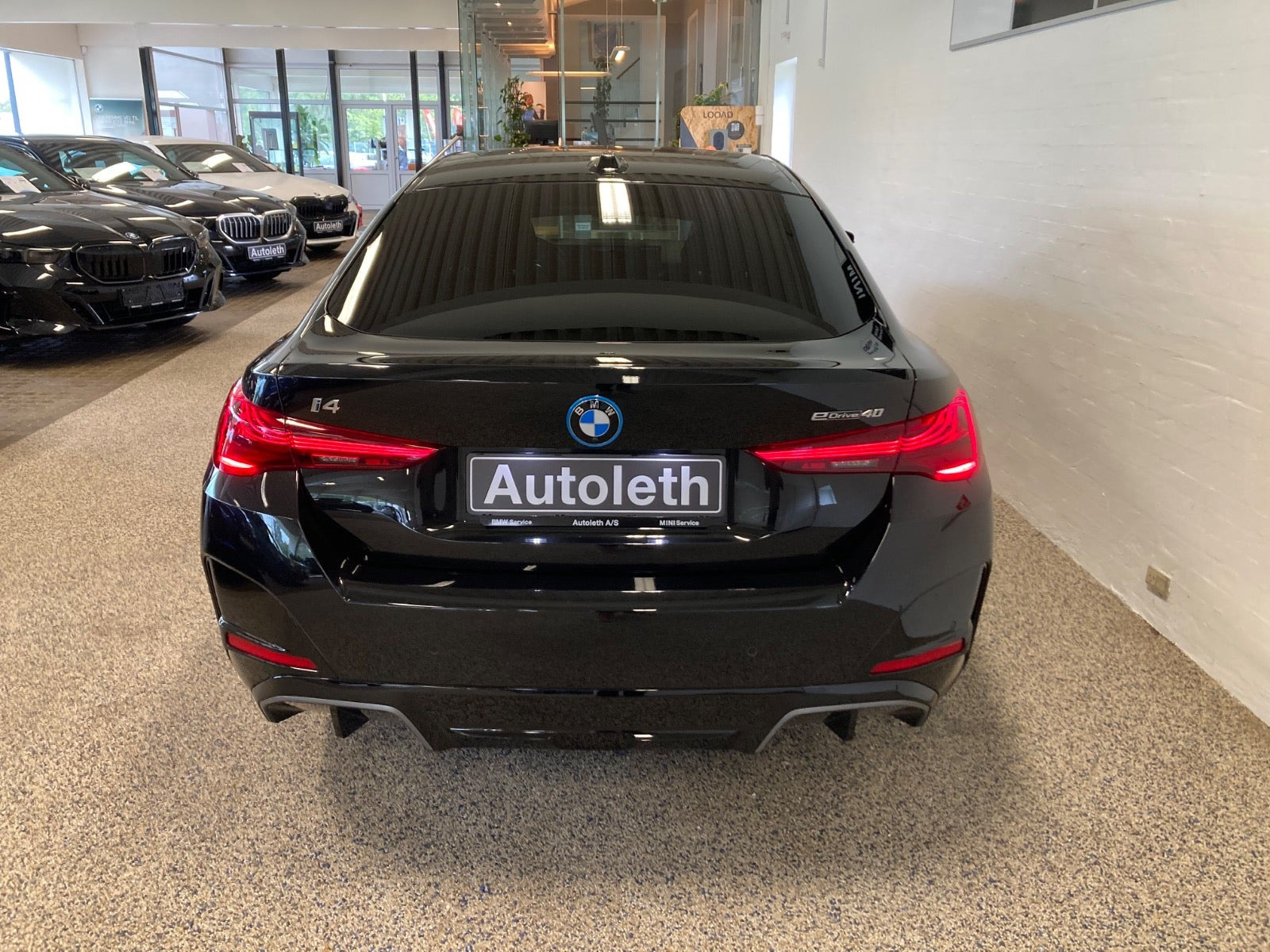 Sort BMW i4 fra 2025
