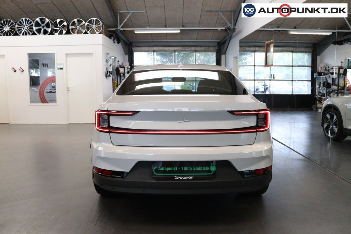 Hvid Polestar 2 fra 2024