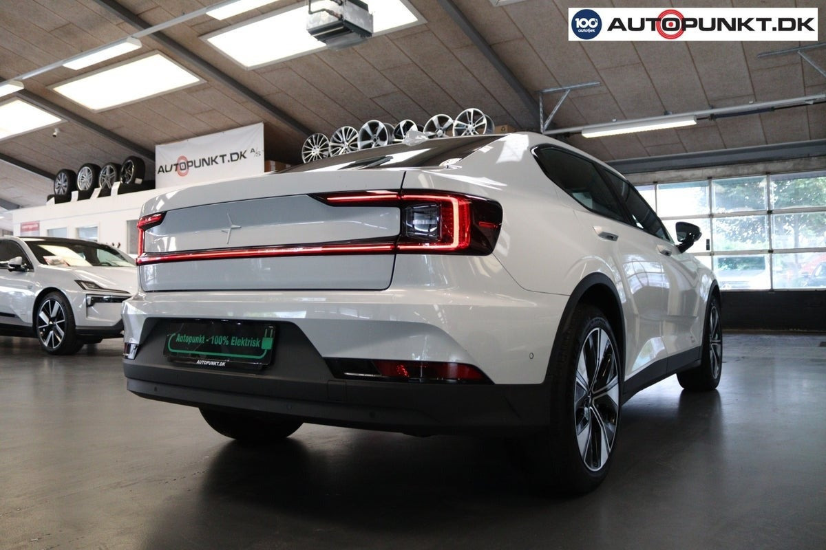 Hvid Polestar 2 fra 2024