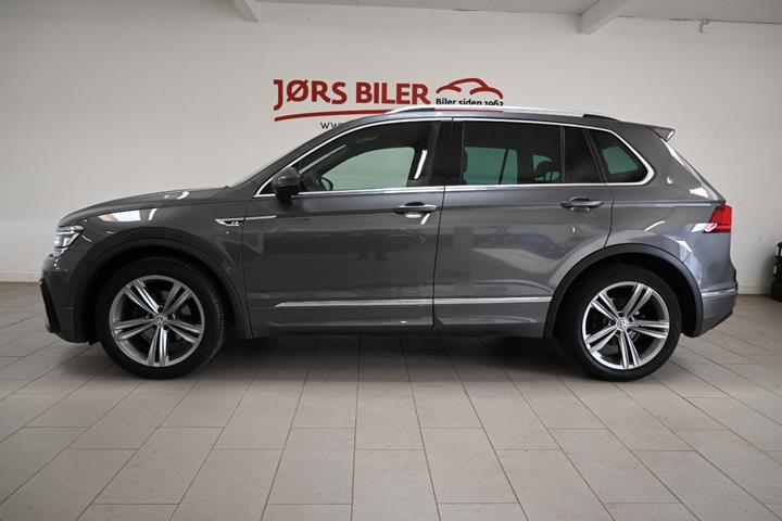 Grå VW Tiguan fra 2018