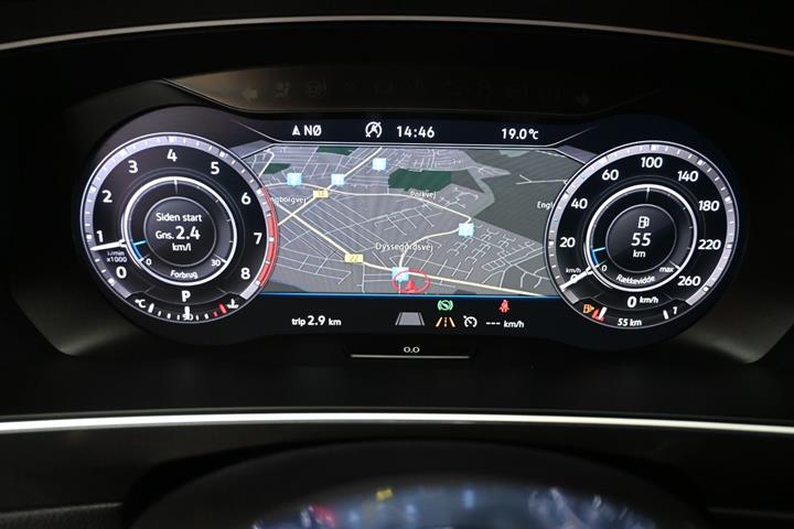 Grå VW Tiguan fra 2018