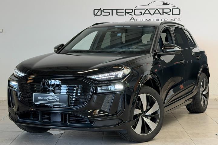 Sort Audi Q6 e-tron fra 2027 set udefra