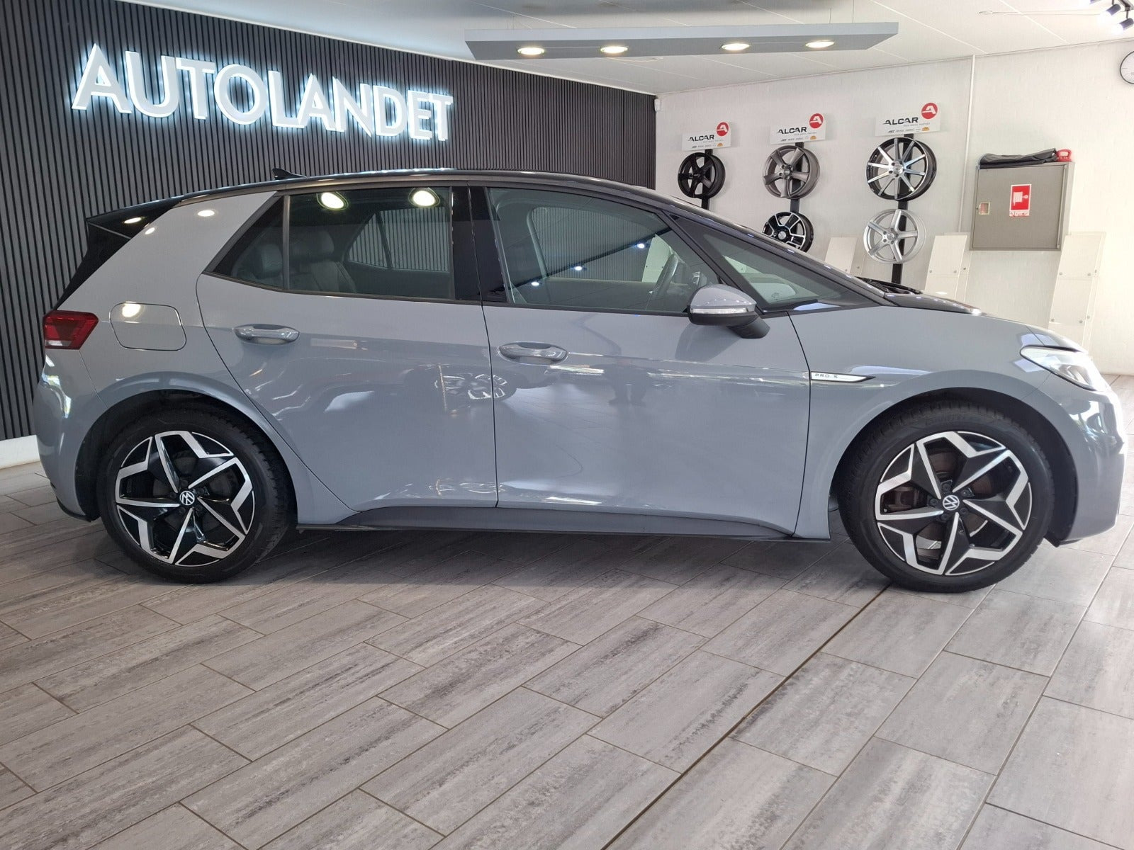 Grå VW ID.3 fra 2023
