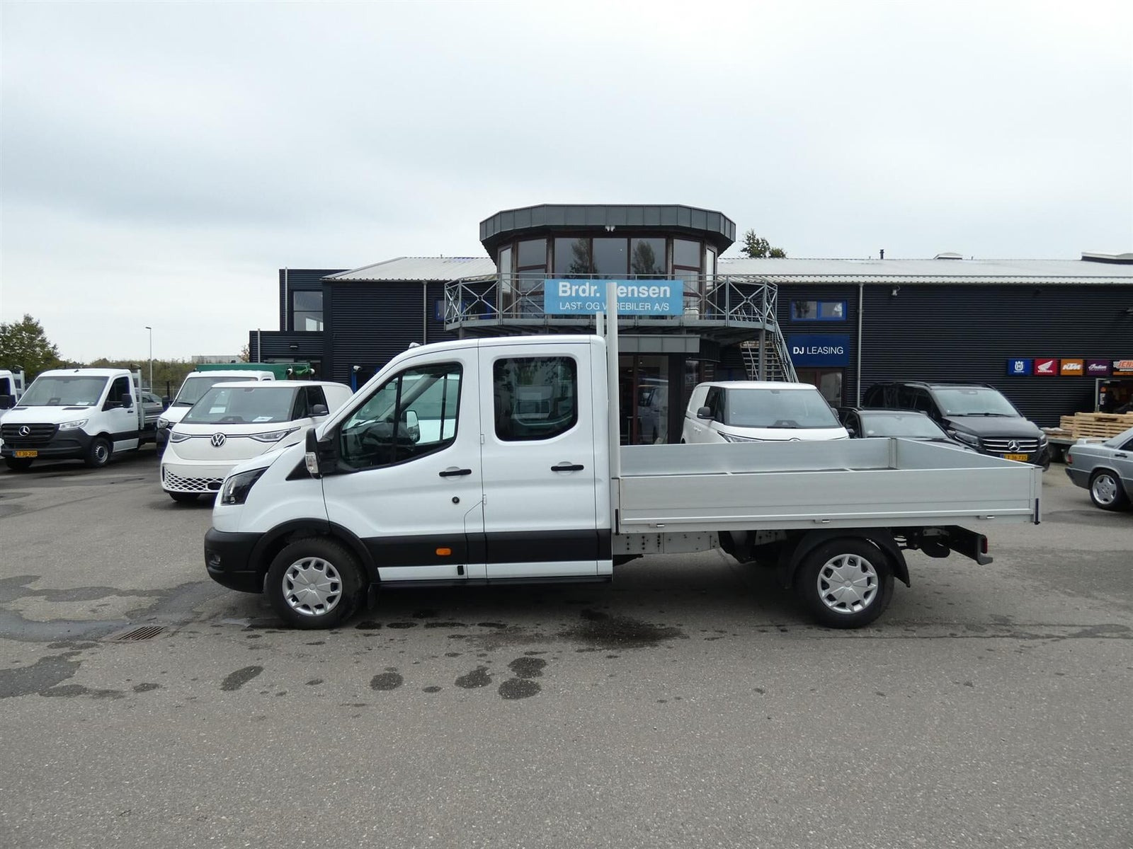 Ford Transit 350 L3 Chassis 2,0 EcoBlue Db.Kab Trend H1 RWD