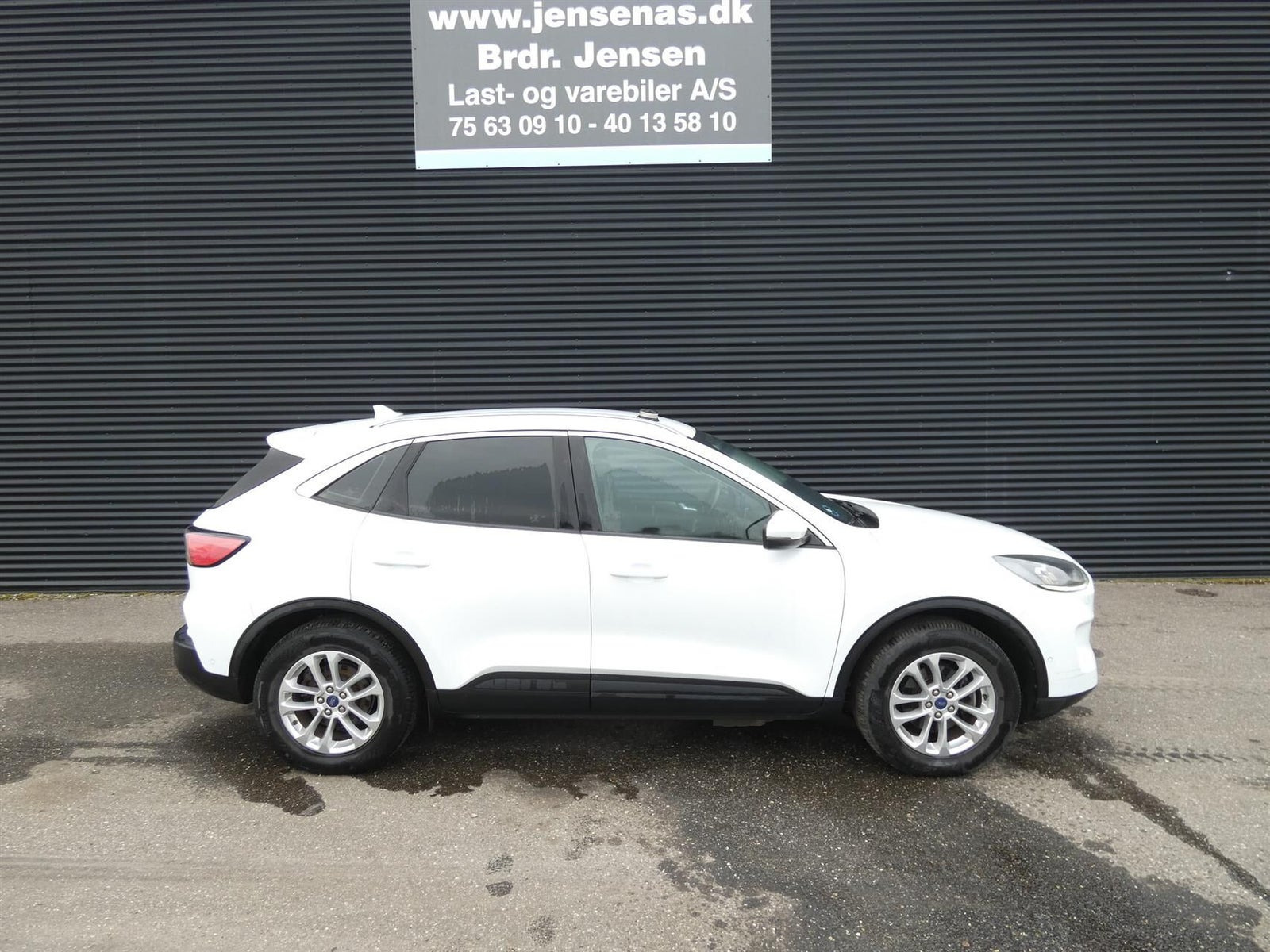 Hvid Ford Kuga fra 2022