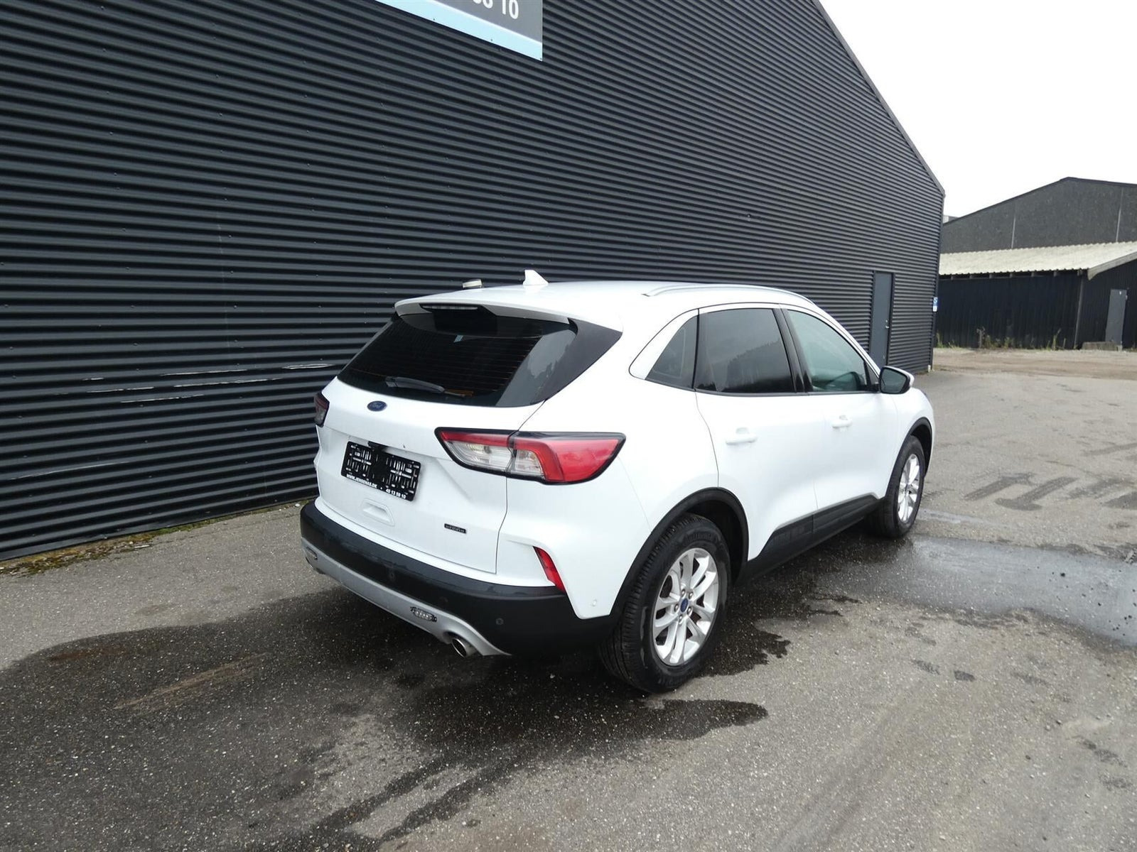 Hvid Ford Kuga fra 2022