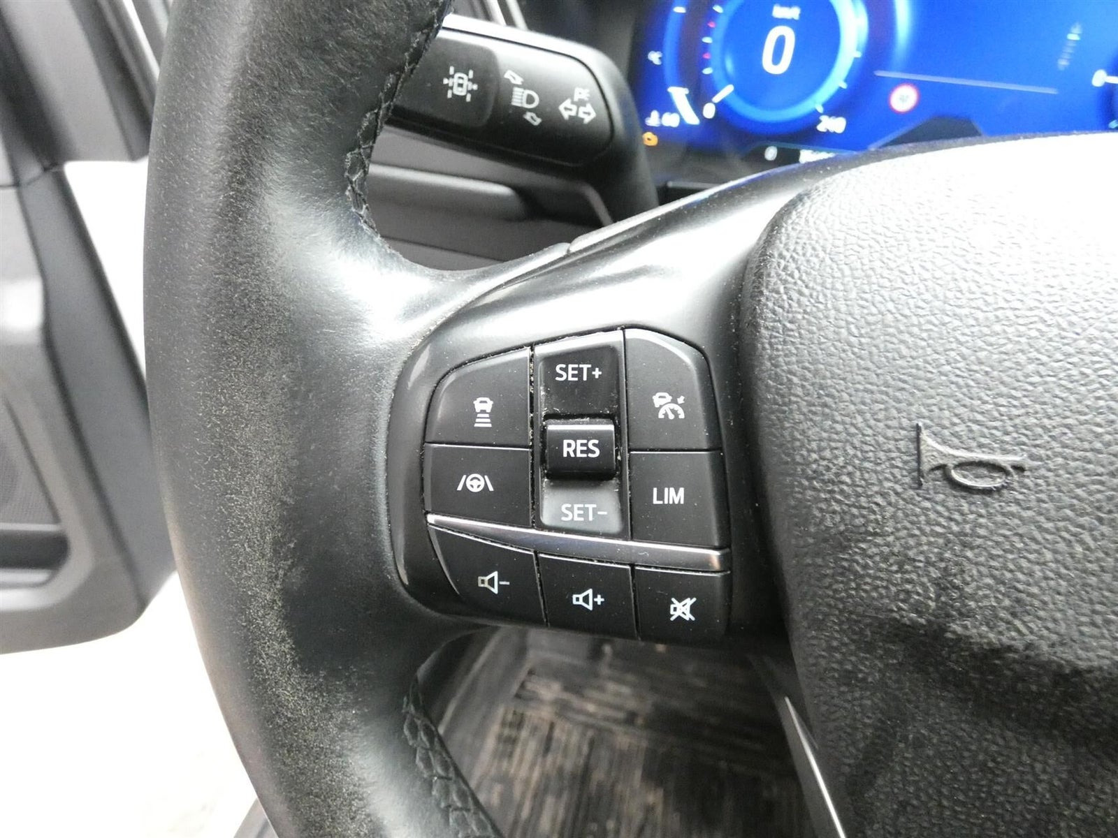 Hvid Ford Kuga fra 2022