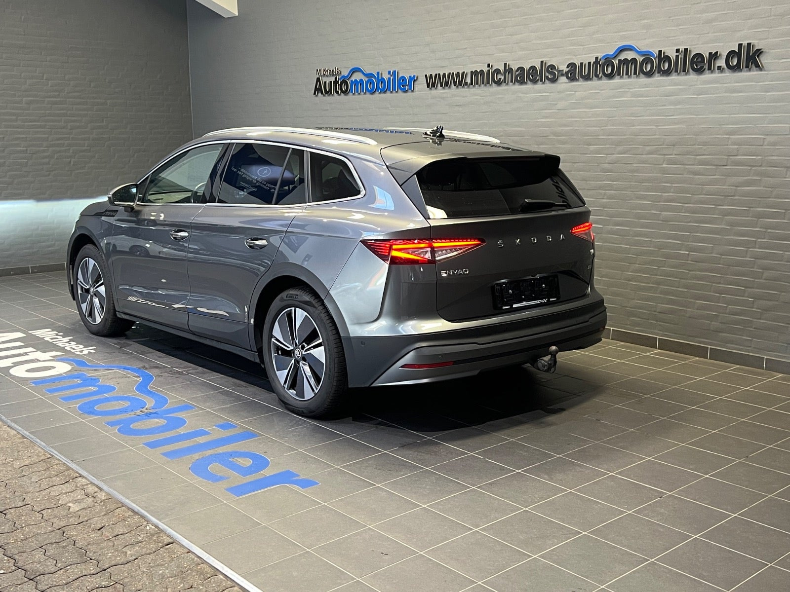 Sort Skoda Enyaq fra 2023