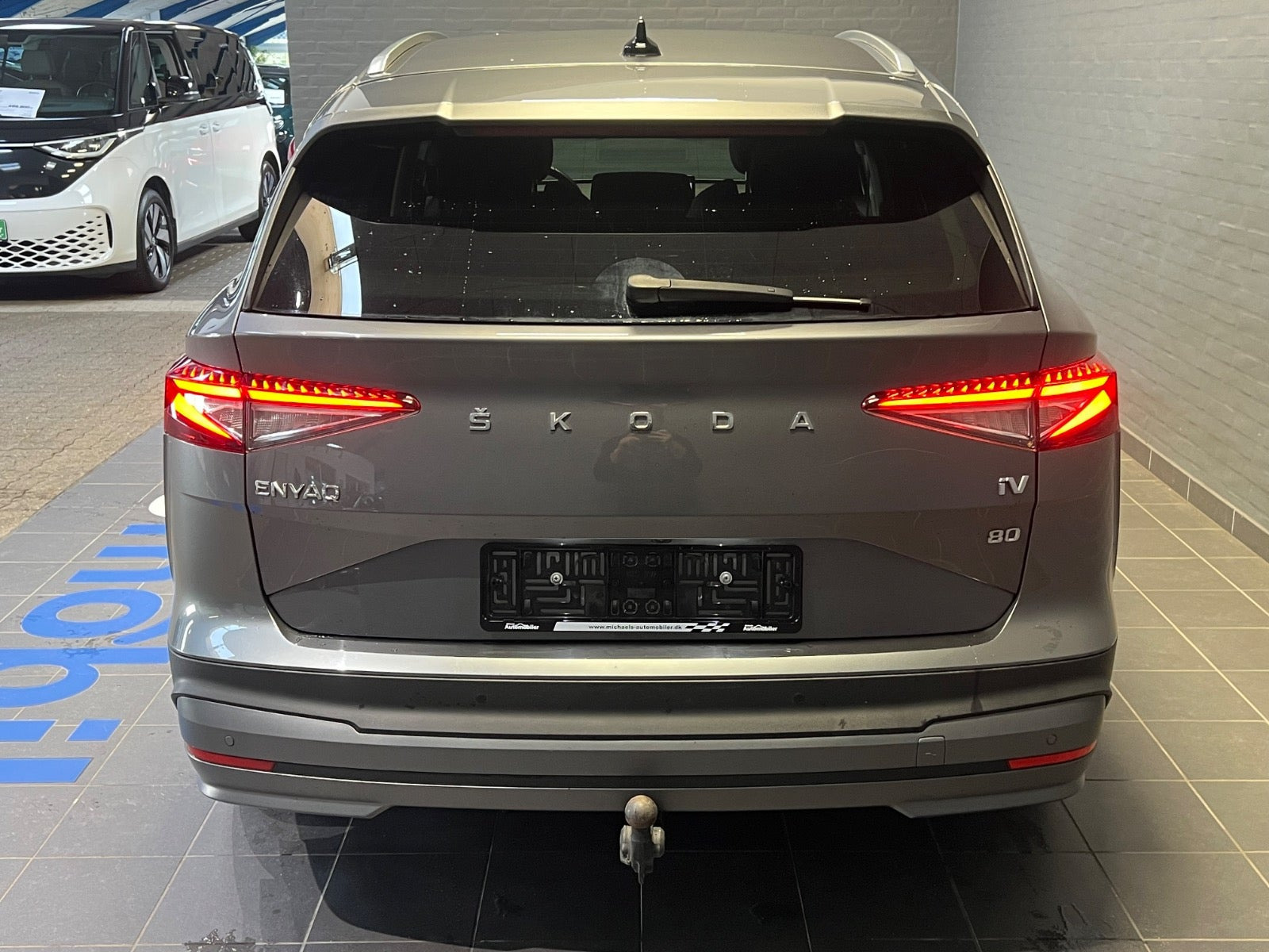 Sort Skoda Enyaq fra 2023
