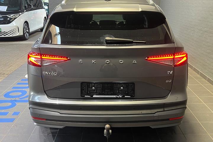 Sort Skoda Enyaq fra 2023