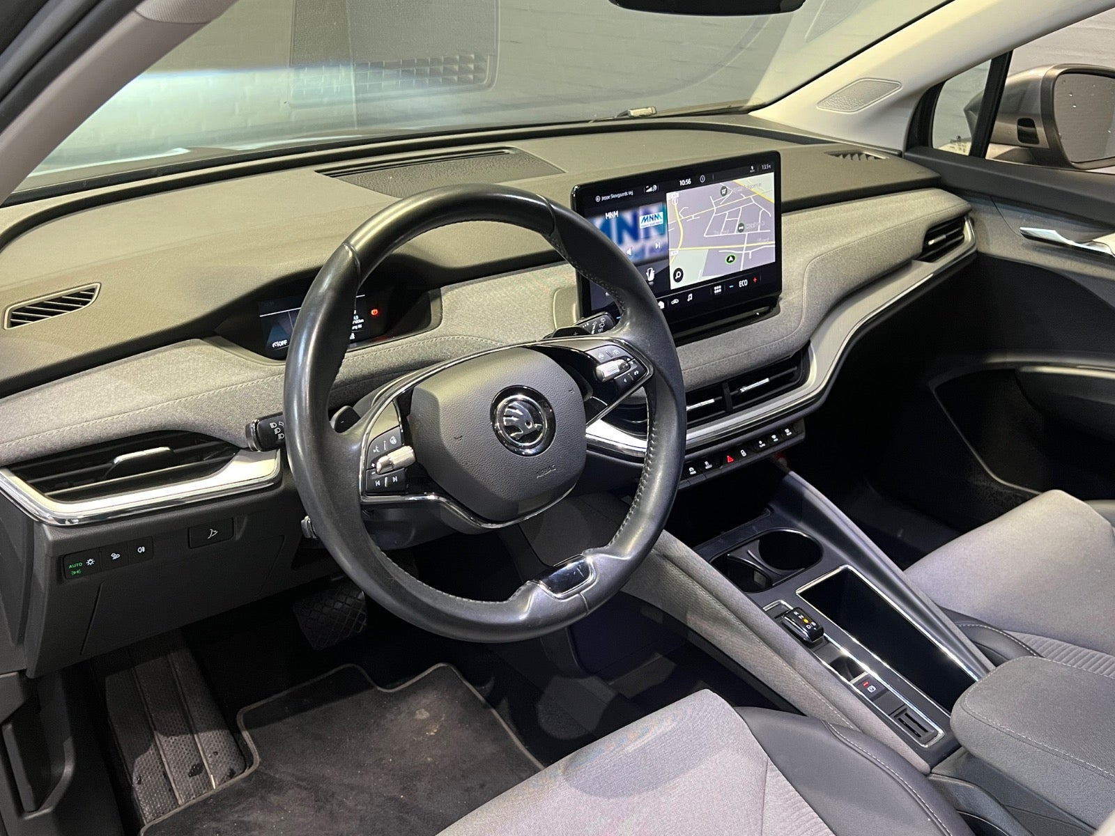 Sort Skoda Enyaq fra 2023
