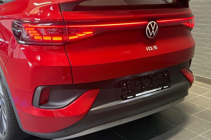 Rød VW ID.5 fra 2023