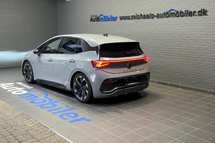 Grå Cupra Born fra 2023