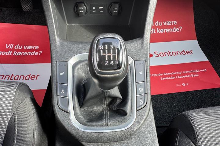 Brun Hyundai i30 fra 2017