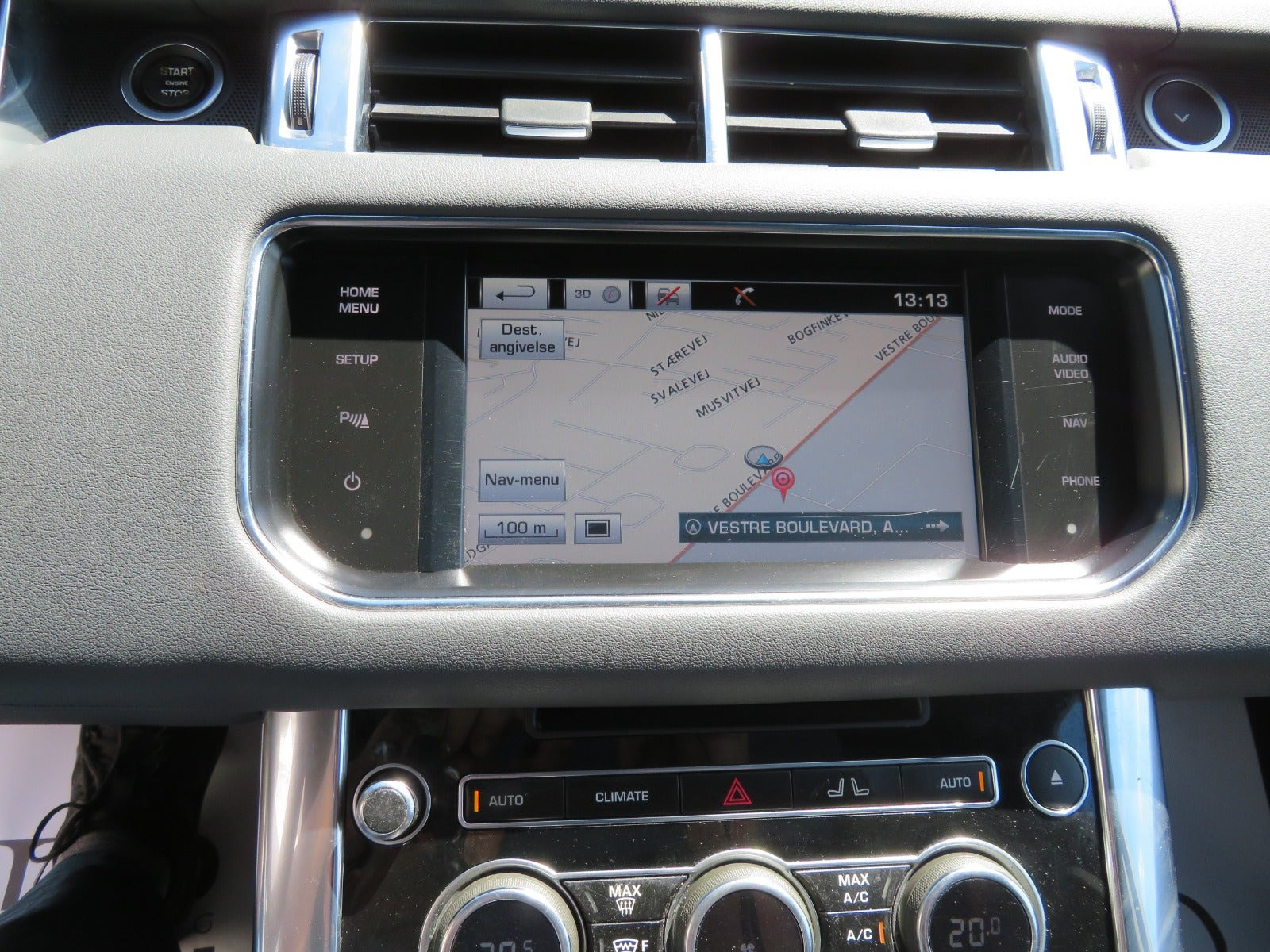 Grå Land Rover Range Rover sport fra 2014